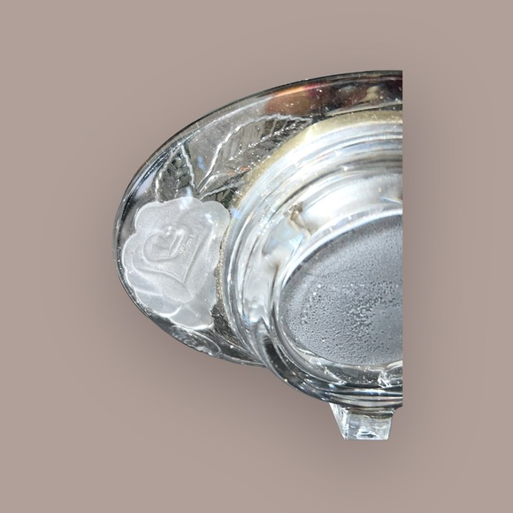 Glass Quartz Clock - Picture 12 of 14